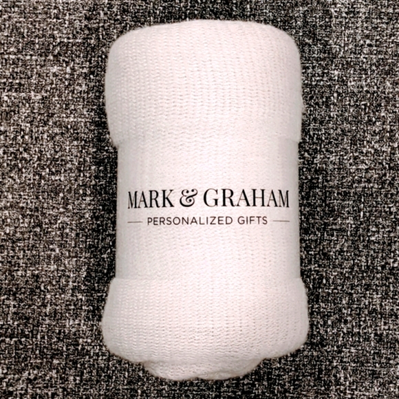 MARK & GRAHAM Throw Blanket *BNWT* - Picture 1 of 3